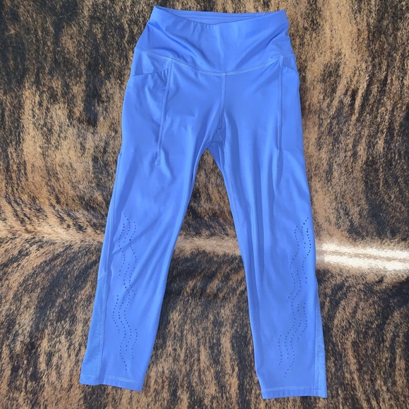 all in motion Pants - All in motion size X-Small periwinkle cropped leggings with laser cut dot design